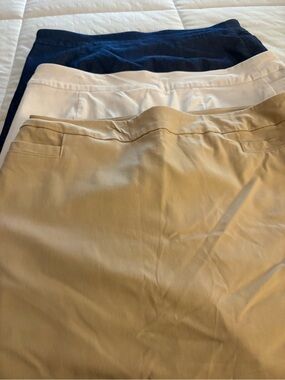 Women’s 3 Skorts-Khaki, White, Navy